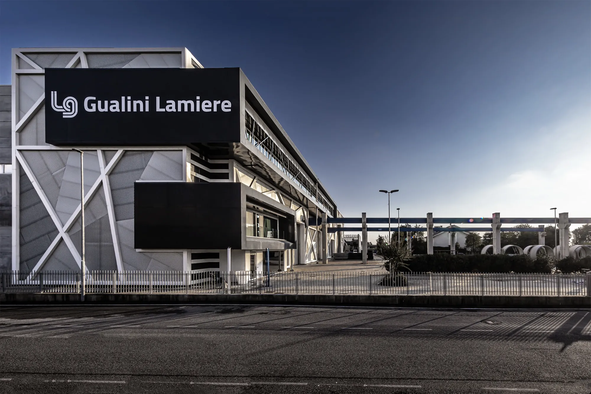 Gualini – suspended offices