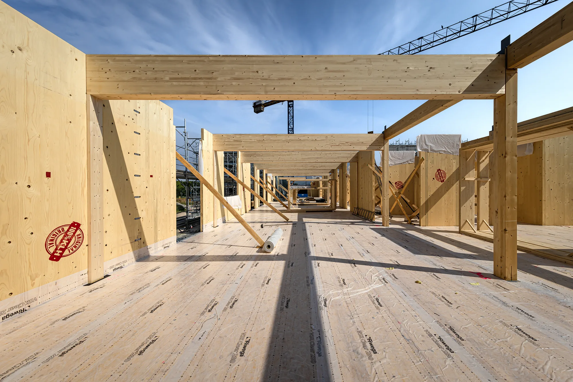 Marlegno — struttura in legno in costruzione